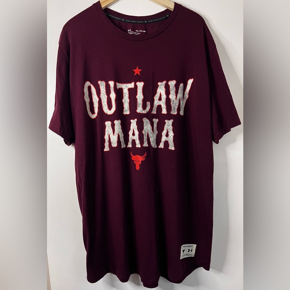 EUC Men’s Under Armour Project Rock Outlaw Mana T-shirt, Maroon, XXL